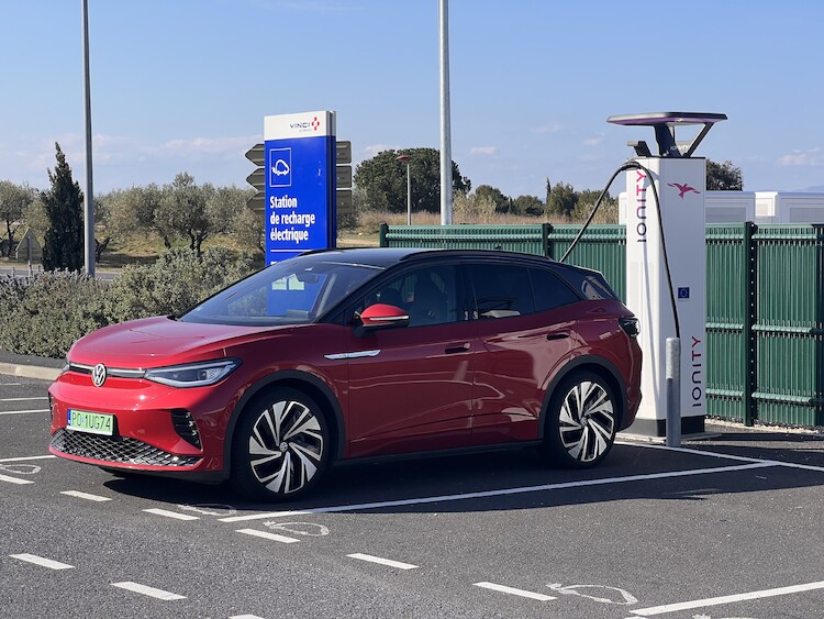 5000 km Volkswagenem ID.4 przez całą Europę – elektryczny SUV Volkswagena w podróży do Barcelony